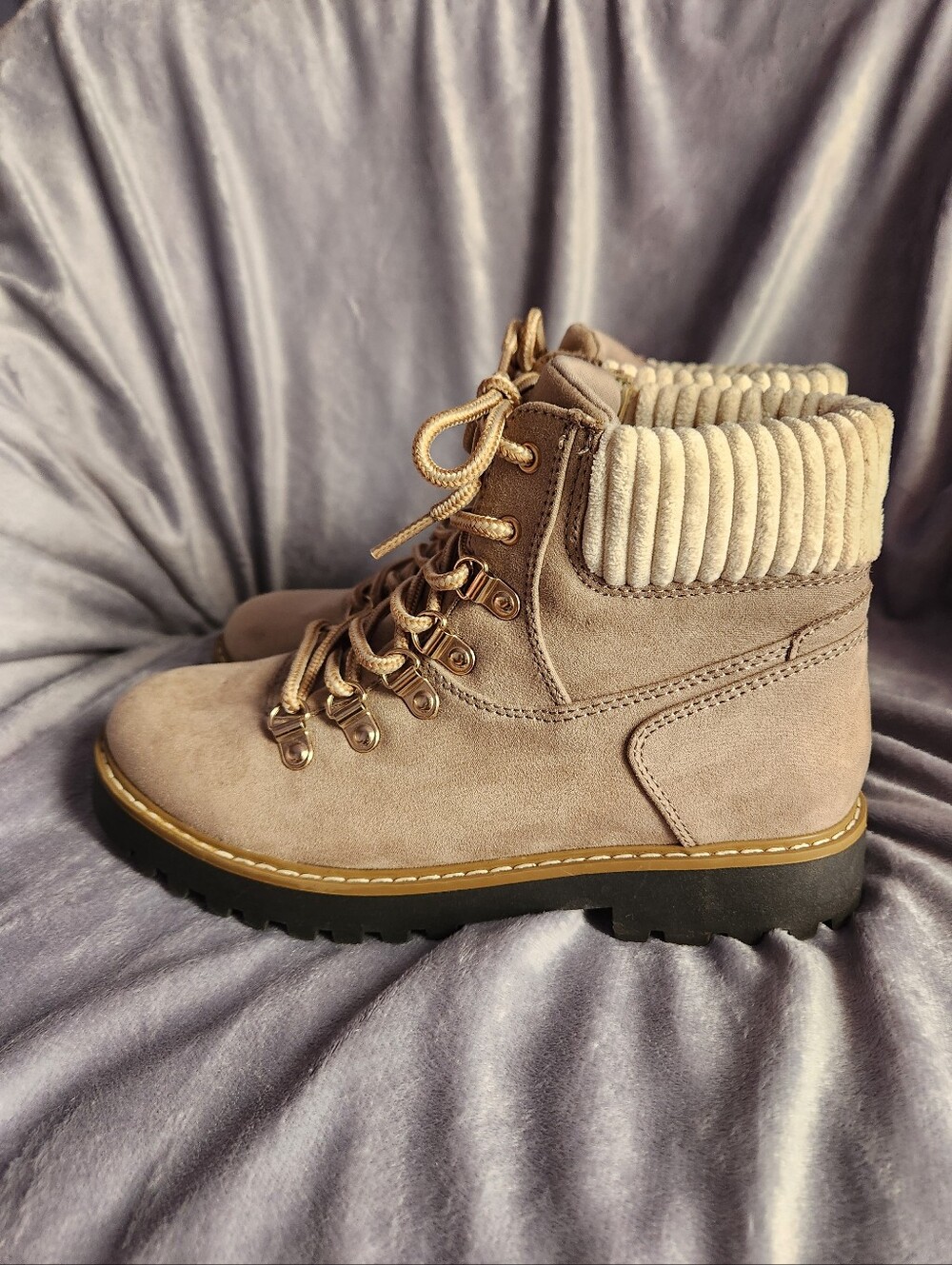 Cliffs Boots - Picture 4 of 6
